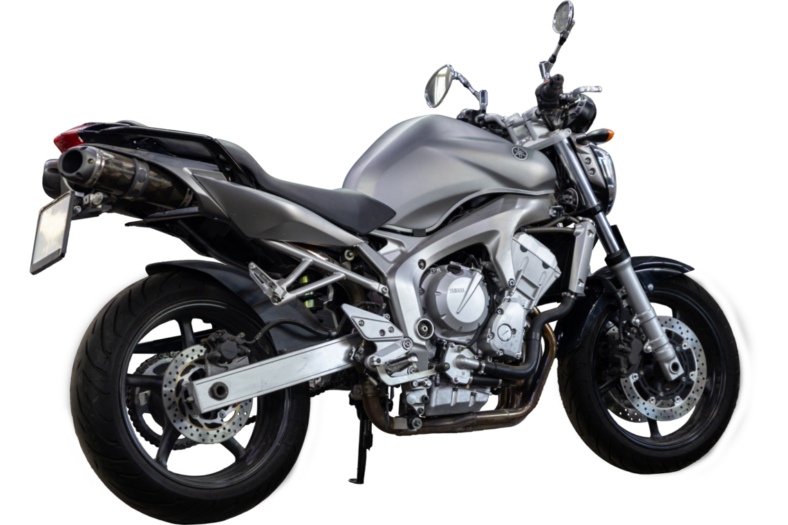 Аренда мотоцикла Yamaha FZS600N 2005 в Москве от HulkMoto.ru от 4500 ₽